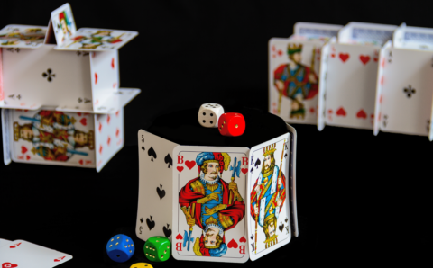 Some of the basic things to know about the poker game