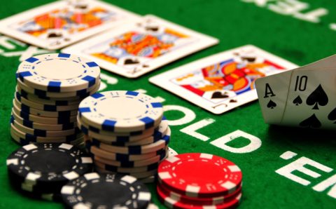 What Is Poker Game, And How Many Variations Does It Have To Help The Gamblers Win?